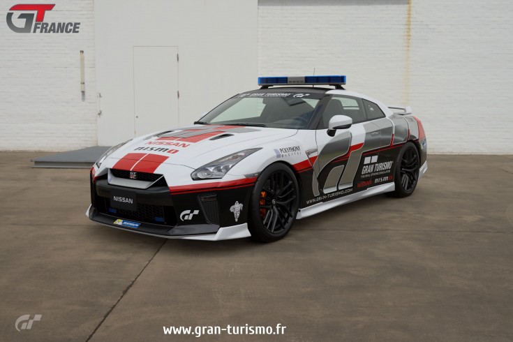 Gran Turismo 7 - Nissan GT-R Safety Car