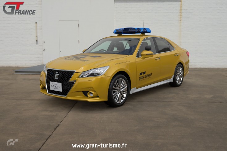 Gran Turismo 7 - Toyota Crown Athlete G Safety Car