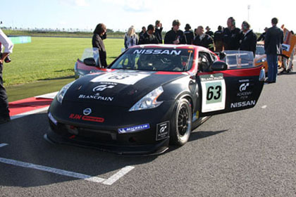 Nissan 370Z GT4 de Jordan Tresson Grille Départ Magny-Cours 2011